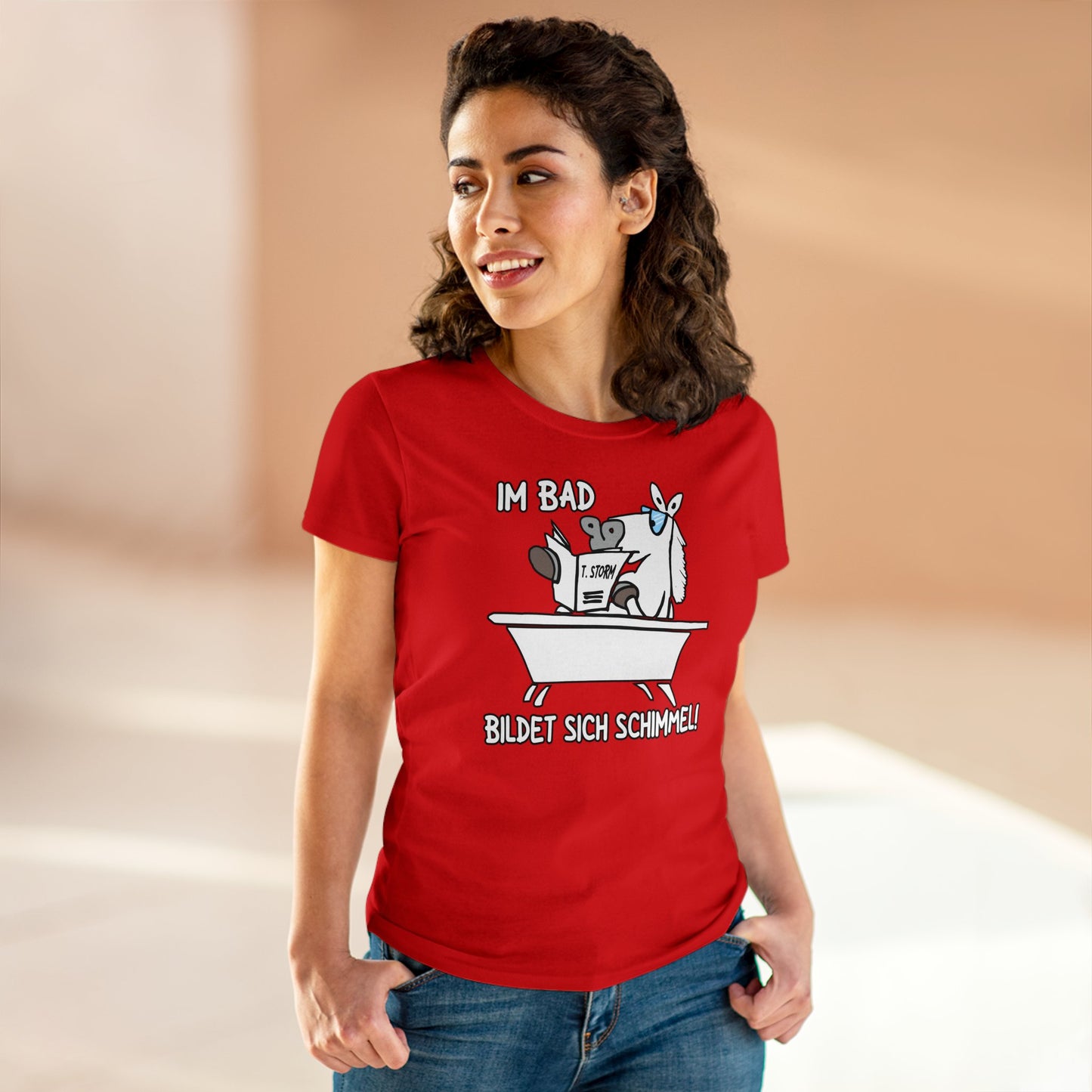 Damen T-Shirt Im Bad bildet sich Schimmel