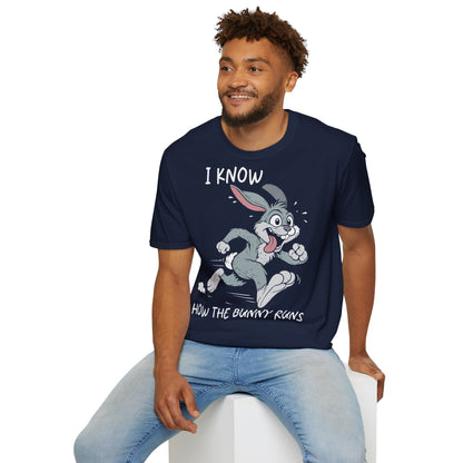 T-Shirt (bis 5XL) I know how the Bunny runs