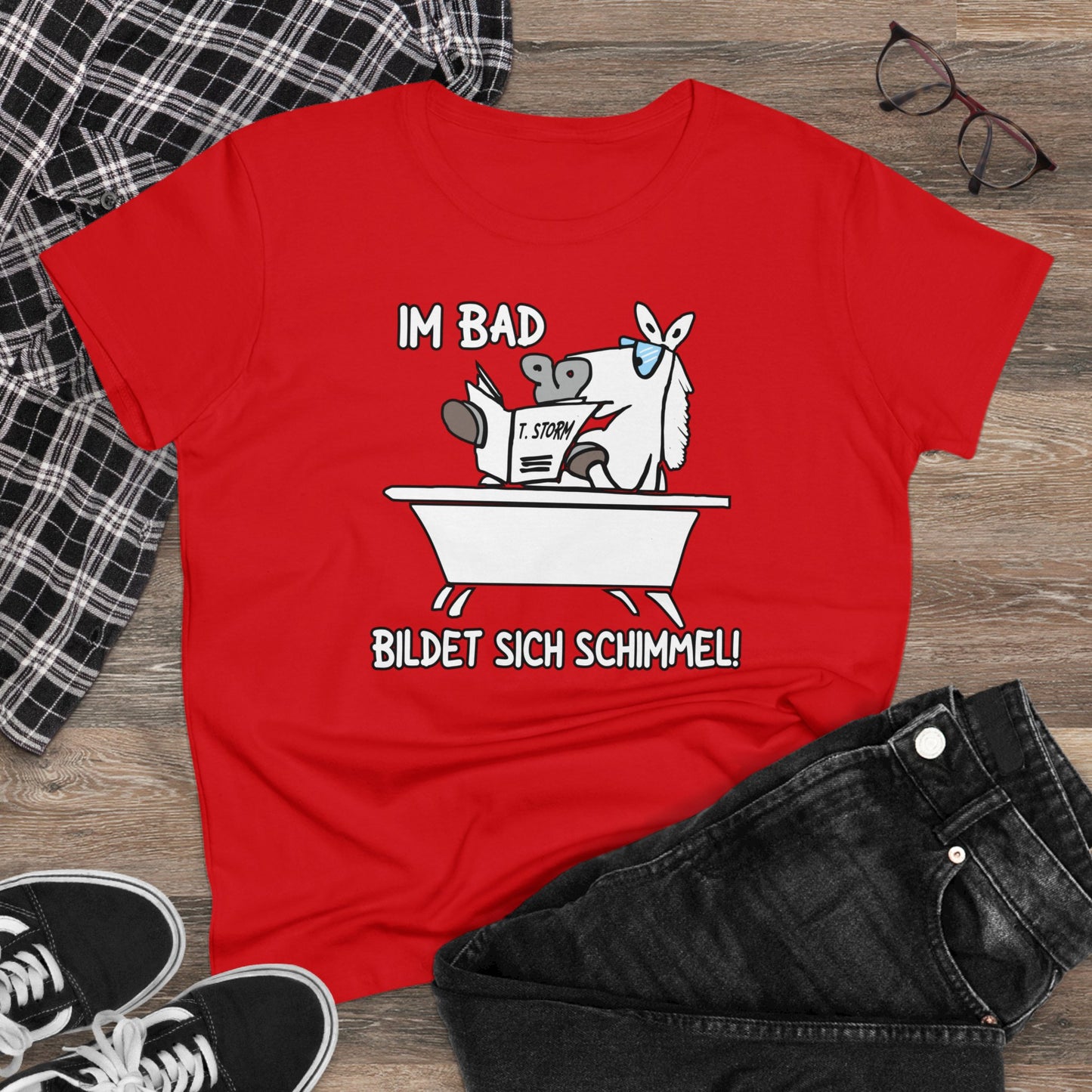Damen T-Shirt Im Bad bildet sich Schimmel